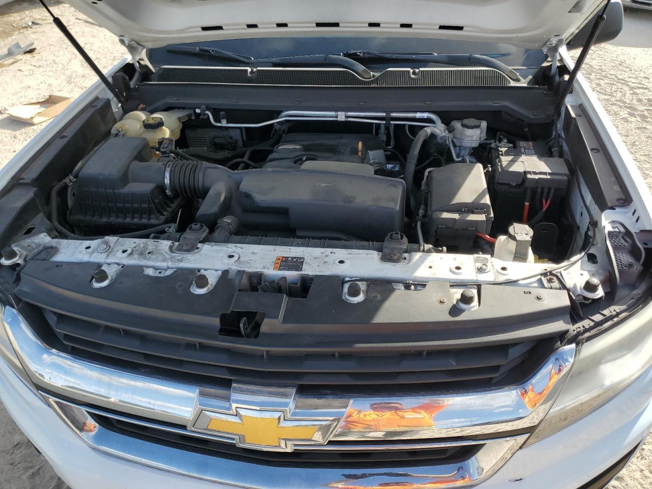 2019 Chevrolet Colorado VIN 1GCHSBEA0K1241015 Copart auction photo, side / minor dent/scratches damage thumbnail 11