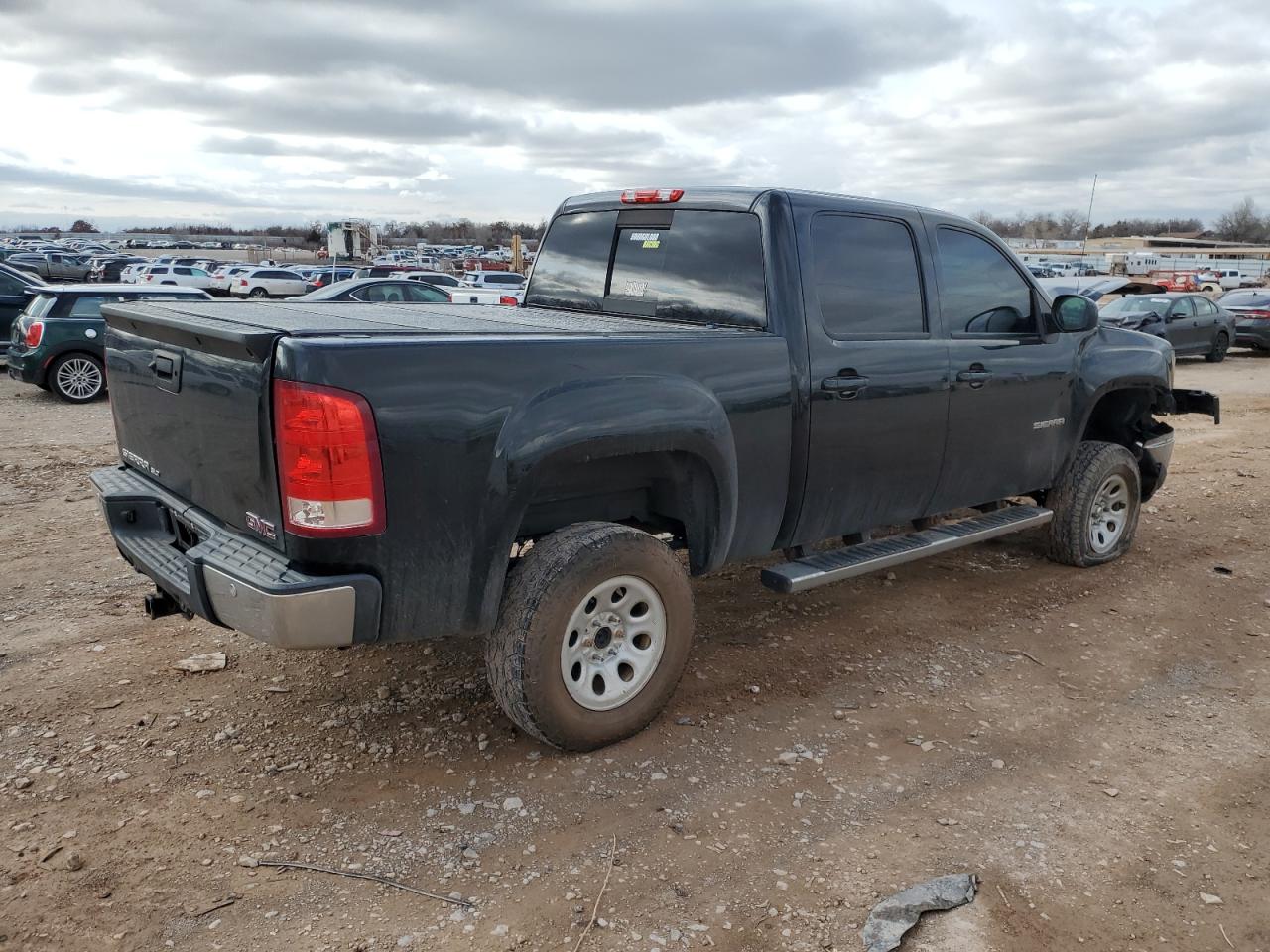 2013 GMC Sierra VIN 3GTP2WE72DG330449 Copart auction photo, front end / minor dent/scratches damage thumbnail 3