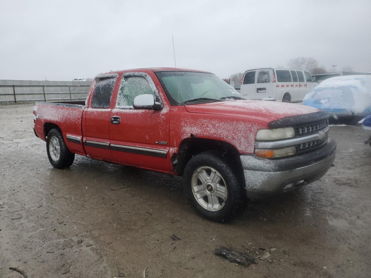 2000 Chevrolet Silverado VIN 2GCEK19T4Y1150762 Copart auction photo, rear end / side damage thumbnail 4