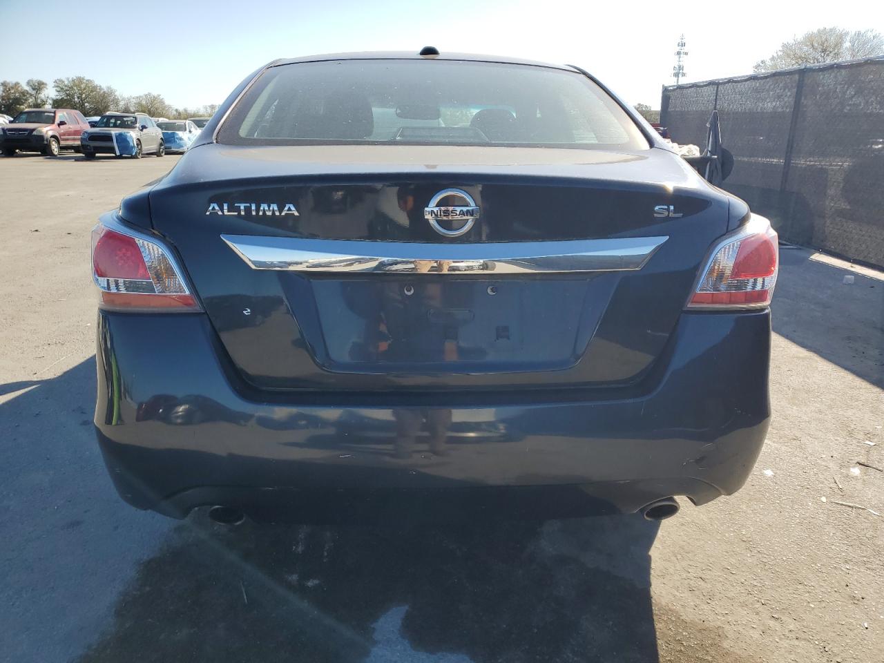 2015 Nissan Altima VIN 1N4AL3AP8FN408014 Copart auction photo, front end / minor dent/scratches damage thumbnail 6