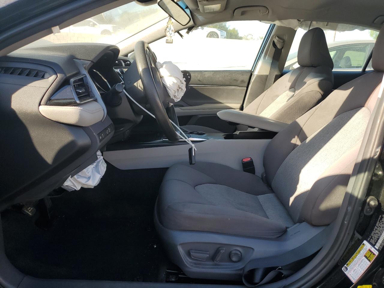 2019 Toyota Camry VIN 4T1B11HK2KU280660 Copart auction photo, front end / side damage thumbnail 7