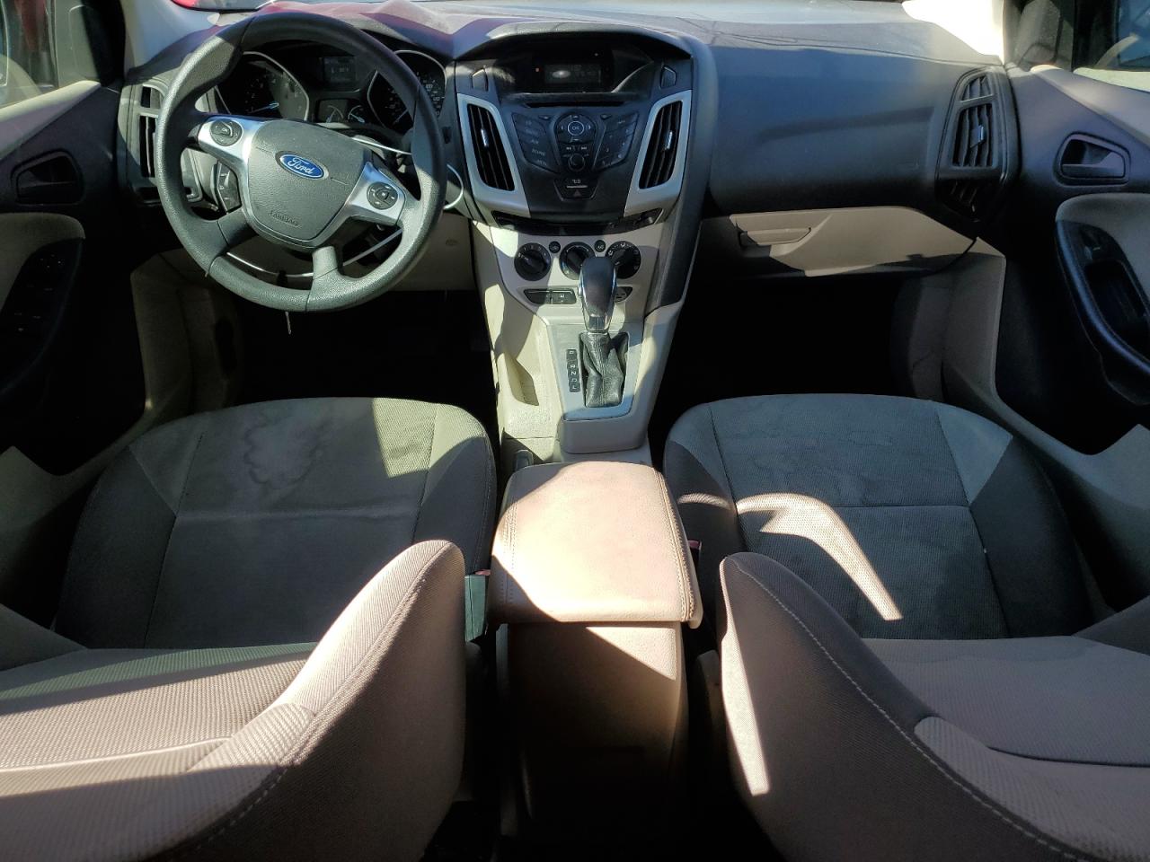 2012 Ford Focus VIN 1FAHP3F28CL422471 Copart auction photo, front end damage thumbnail 8