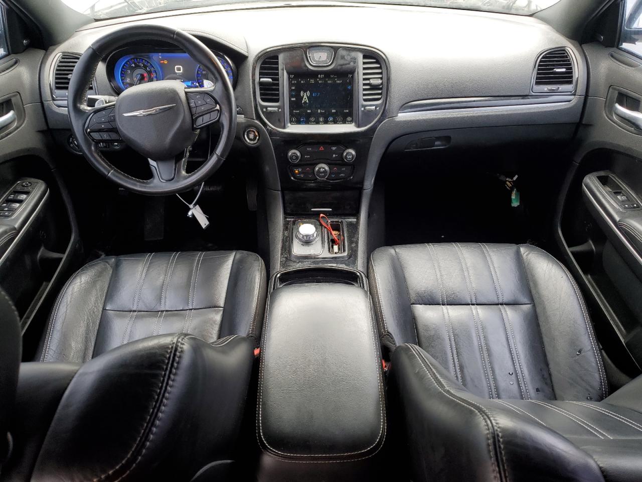 2019 Chrysler 300 VIN 2C3CCABG6KH516578 Copart auction photo, all over damage thumbnail 8