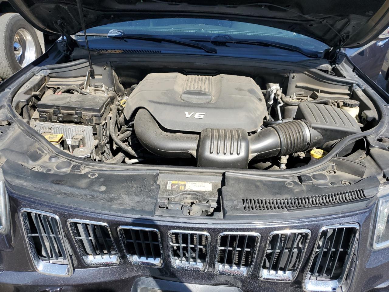 2015 Jeep Grand Cherokee VIN 1C4RJEBGXFC904103 Copart auction photo, front end damage thumbnail 13