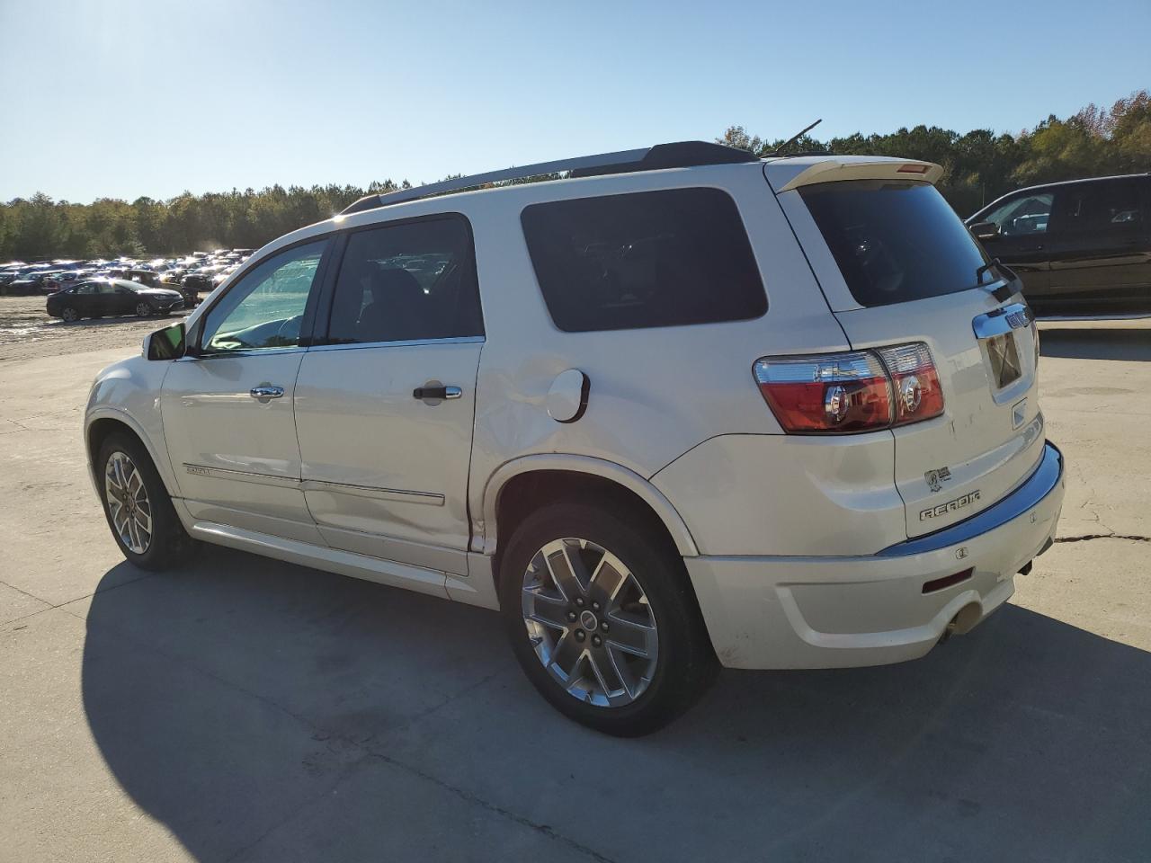 2011 GMC Acadia VIN 1GKKRTED1BJ391348 Copart auction photo, side damage thumbnail 2