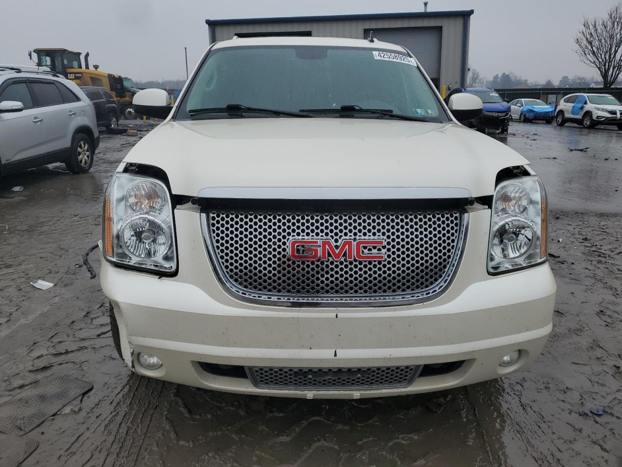 2013 GMC Yukon VIN 1GKS2EEF2DR305972 Copart auction photo, side / front end damage thumbnail 5