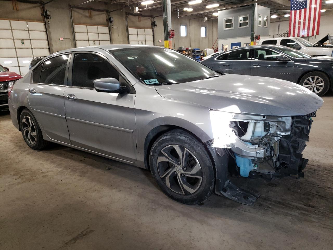 2017 Honda Accord VIN 1HGCR2F33HA015549 Copart auction photo, front end / minor dent/scratches damage thumbnail 4