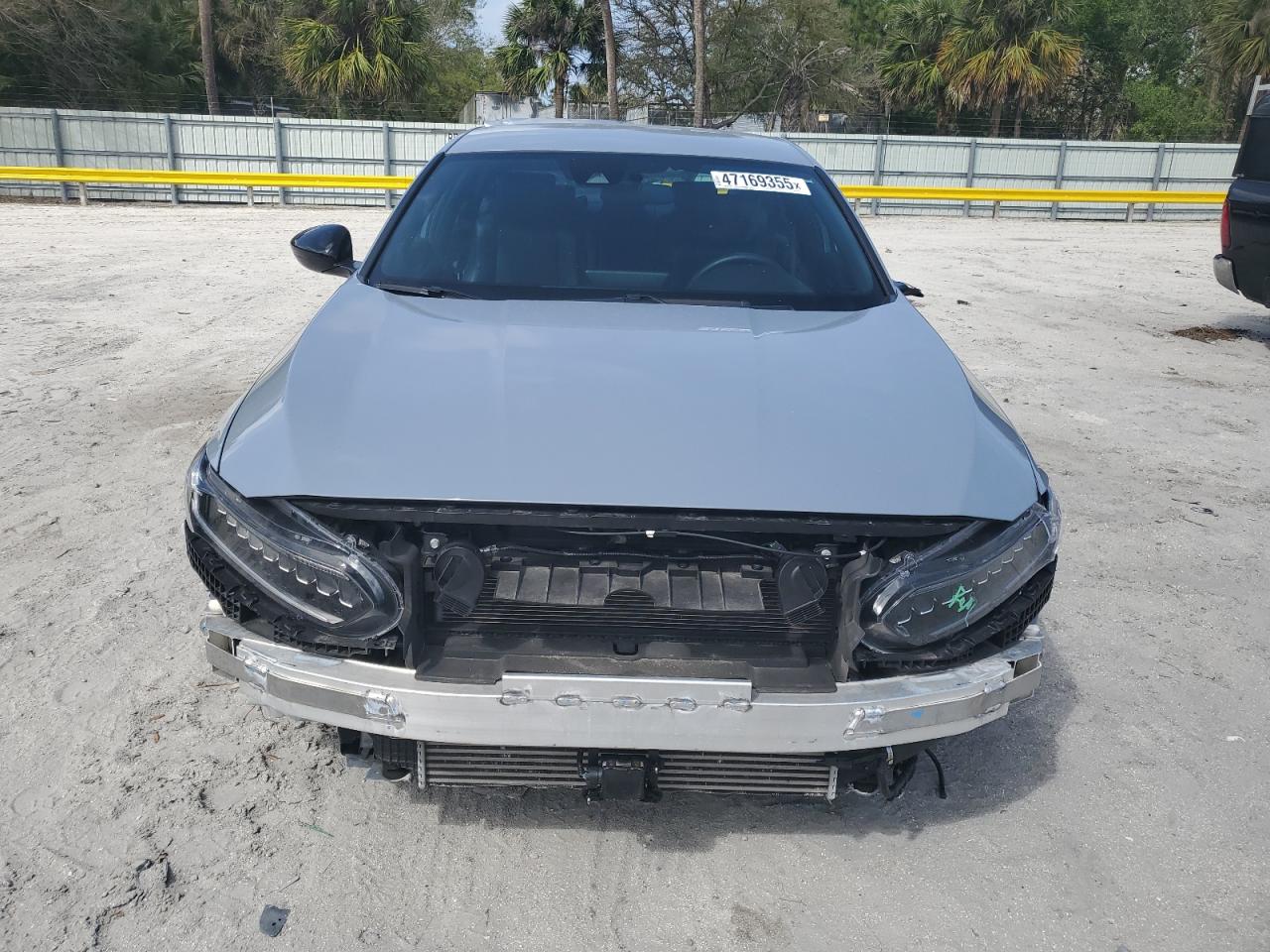 2022 Honda Accord VIN 1HGCV1F34NA073591 Copart auction photo, front end / side damage thumbnail 5