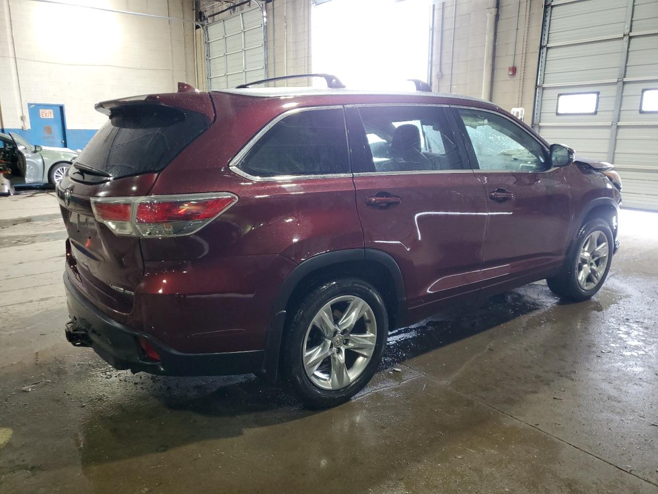2015 Toyota Highlander VIN 5TDDKRFH1FS128993 Copart auction photo, front end damage thumbnail 3