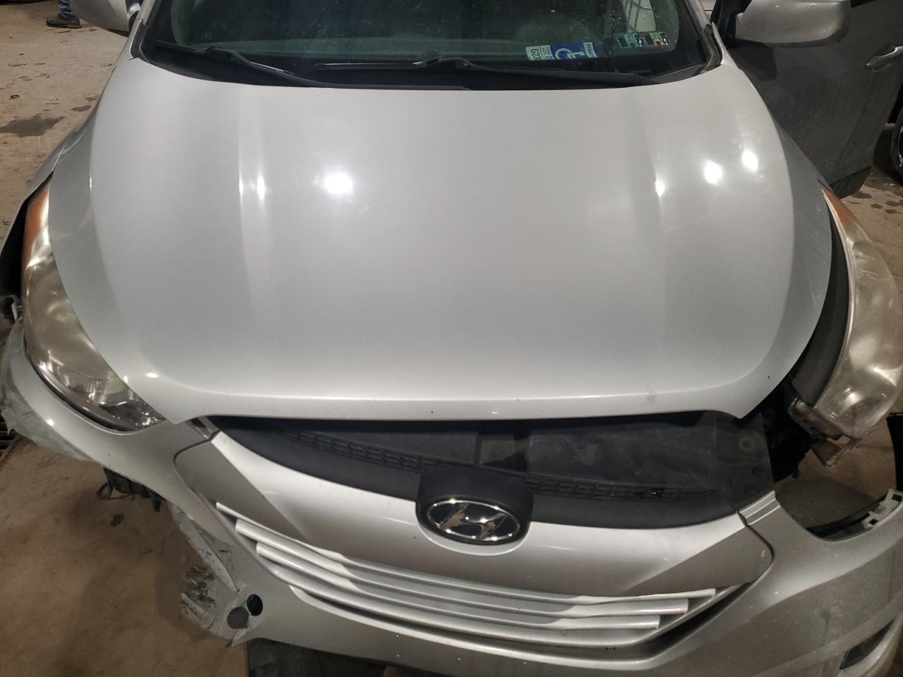 2011 Hyundai Tucson VIN KM8JU3AC9BU290801 Copart auction photo, front end damage thumbnail 14