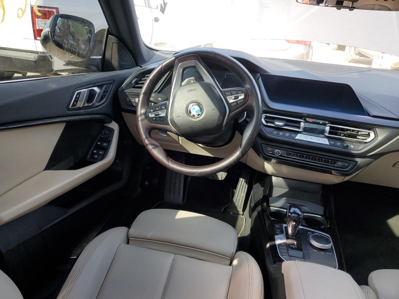 2020 BMW 2er VIN WBA73AK07L7G10305 Copart auction photo, front end damage thumbnail 8