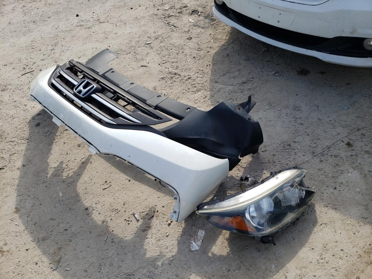 2014 Honda CR-V VIN 5J6RM3H77EL010135 Copart auction photo, front end damage thumbnail 13