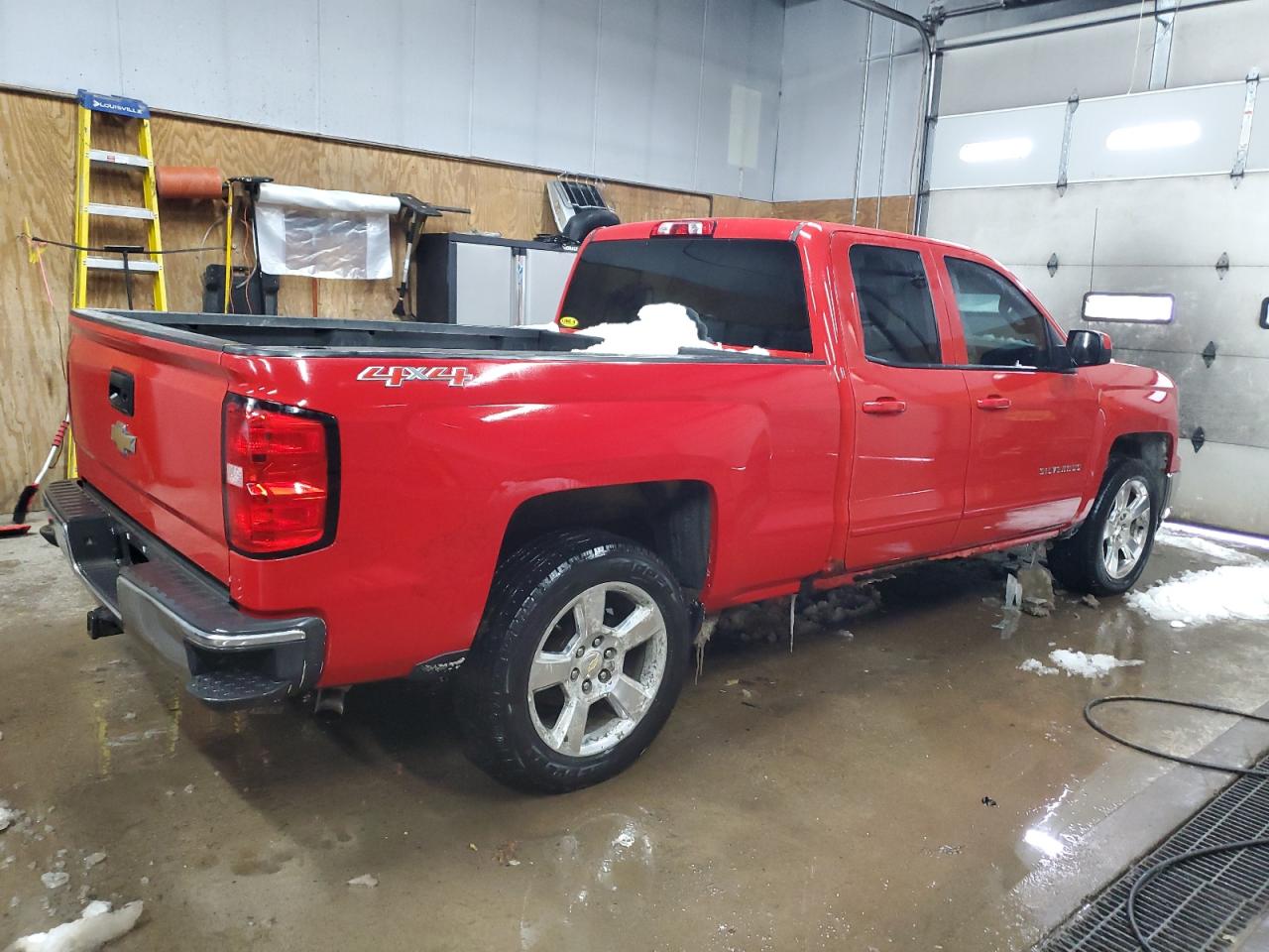 2015 Chevrolet Silverado VIN 1GCVKREC5FZ364720 Copart auction photo, front end / minor dent/scratches damage thumbnail 3