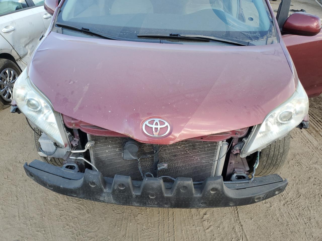 2014 Toyota Sienna VIN 5TDKK3DC5ES413951 Copart auction photo, front end damage thumbnail 12