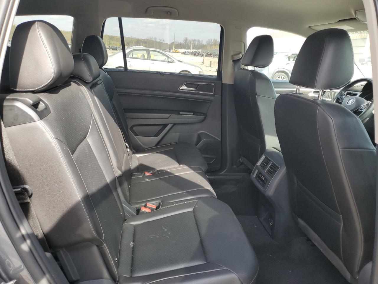 2018 Volkswagen Atlas VIN 1V2LR2CA9JC548726 Copart auction photo, front end damage thumbnail 12