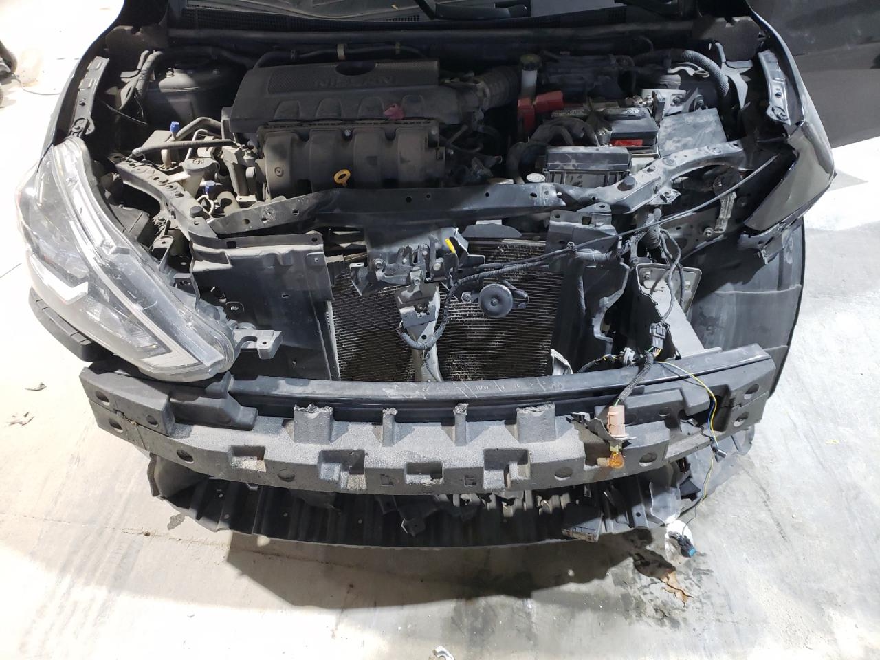 2019 Nissan Sentra VIN 3N1AB7AP0KY358116 Copart auction photo, front end / minor dent/scratches damage thumbnail 11