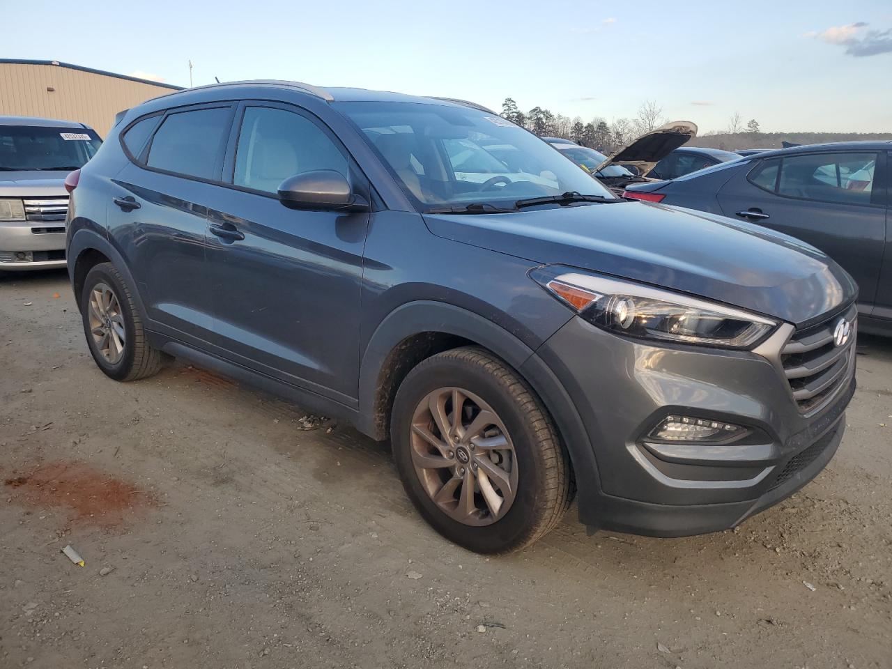 2016 Hyundai Tucson VIN KM8J33A48GU092620 Copart auction photo, minor dent/scratches damage thumbnail 4