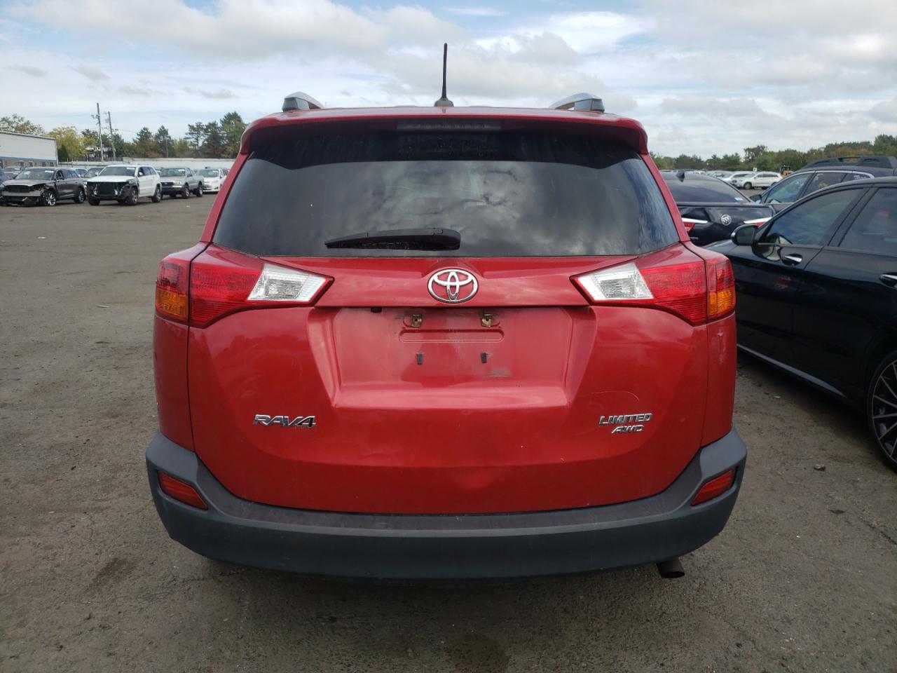 2015 Toyota RAV 4 VIN 2T3DFREV6FW236908 Copart auction photo, undercarriage / all over damage thumbnail 6