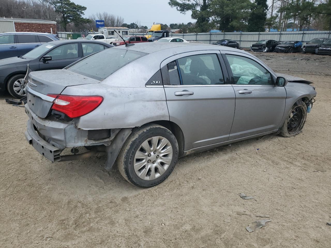 2014 Chrysler 200 VIN 1C3CCBAB8EN123897 Copart auction photo, front end / rear end damage thumbnail 3