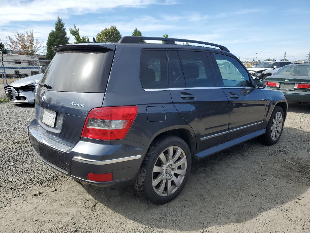 2010 Mercedes-Benz GLK-klasse VIN WDCGG8HB1AF458623 Copart auction photo, mechanical damage thumbnail 3