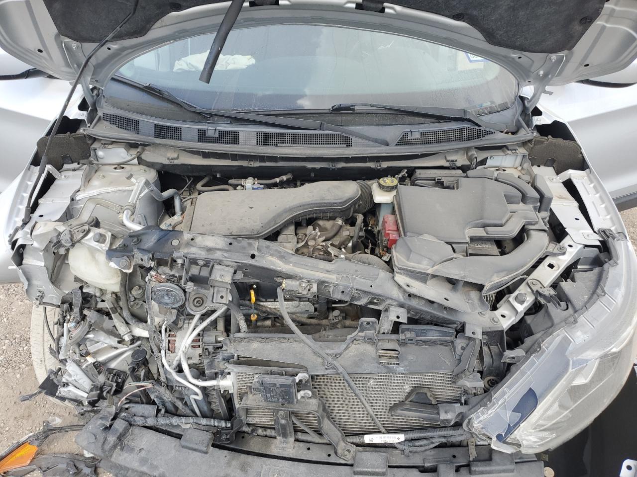 2018 Nissan Rogue VIN JN1BJ1CP9JW157533 Copart auction photo, front end / minor dent/scratches damage thumbnail 11