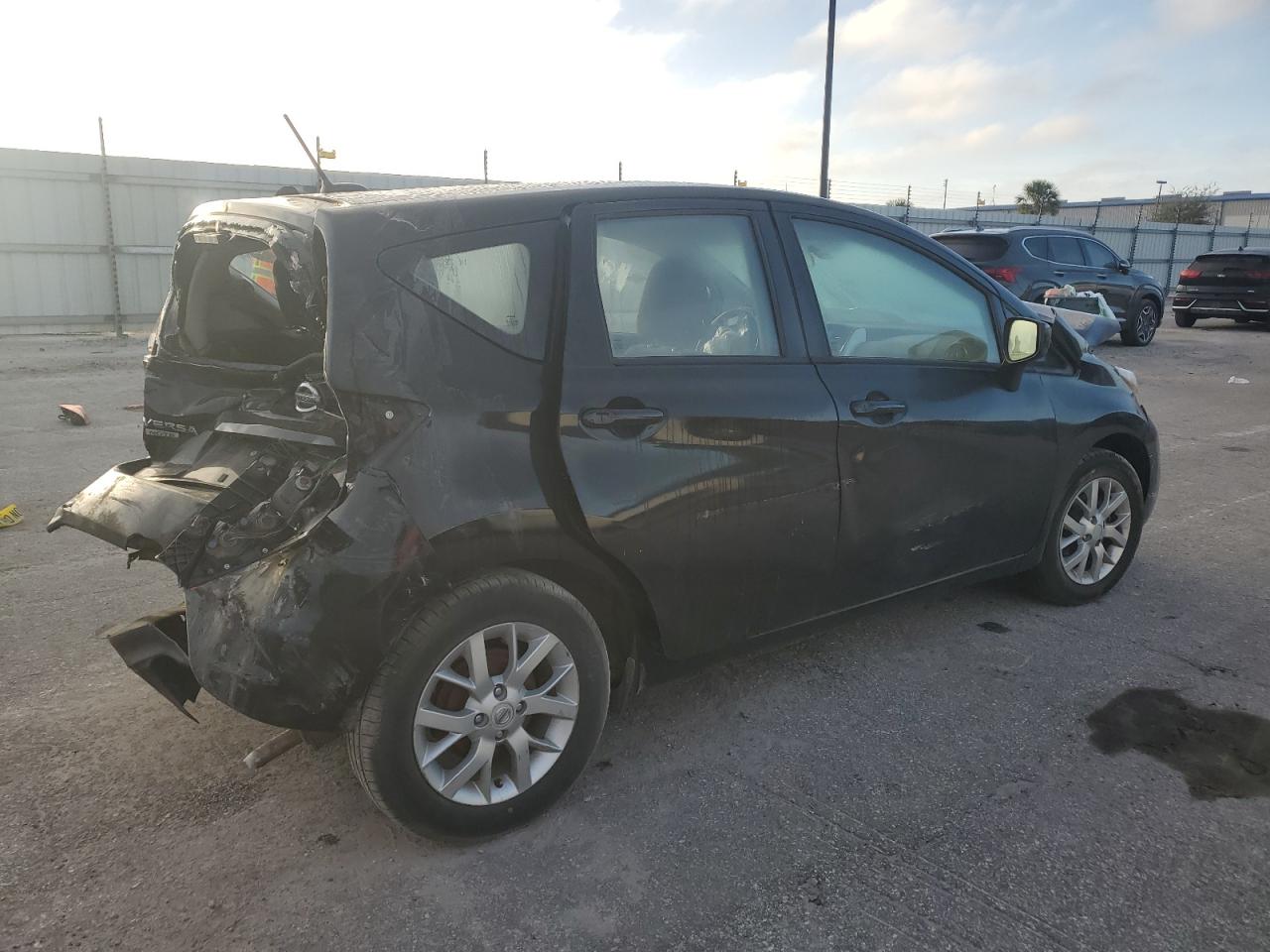2017 Nissan Versa VIN 3N1CE2CP4HL353295 Copart auction photo, front end damage thumbnail 3