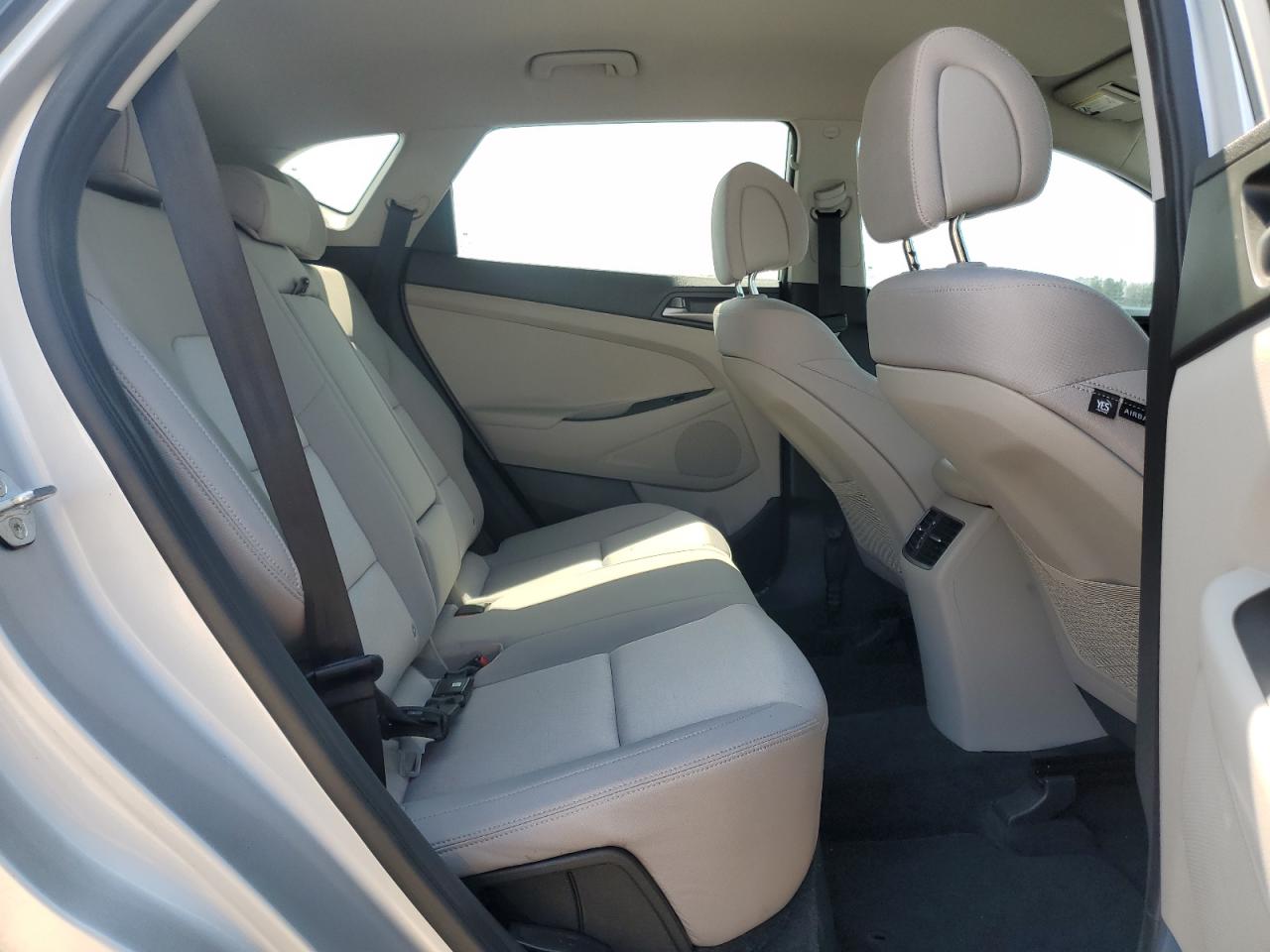 2017 Hyundai Tucson VIN KM8J33A24HU371563 Copart auction photo, front end / side damage thumbnail 11