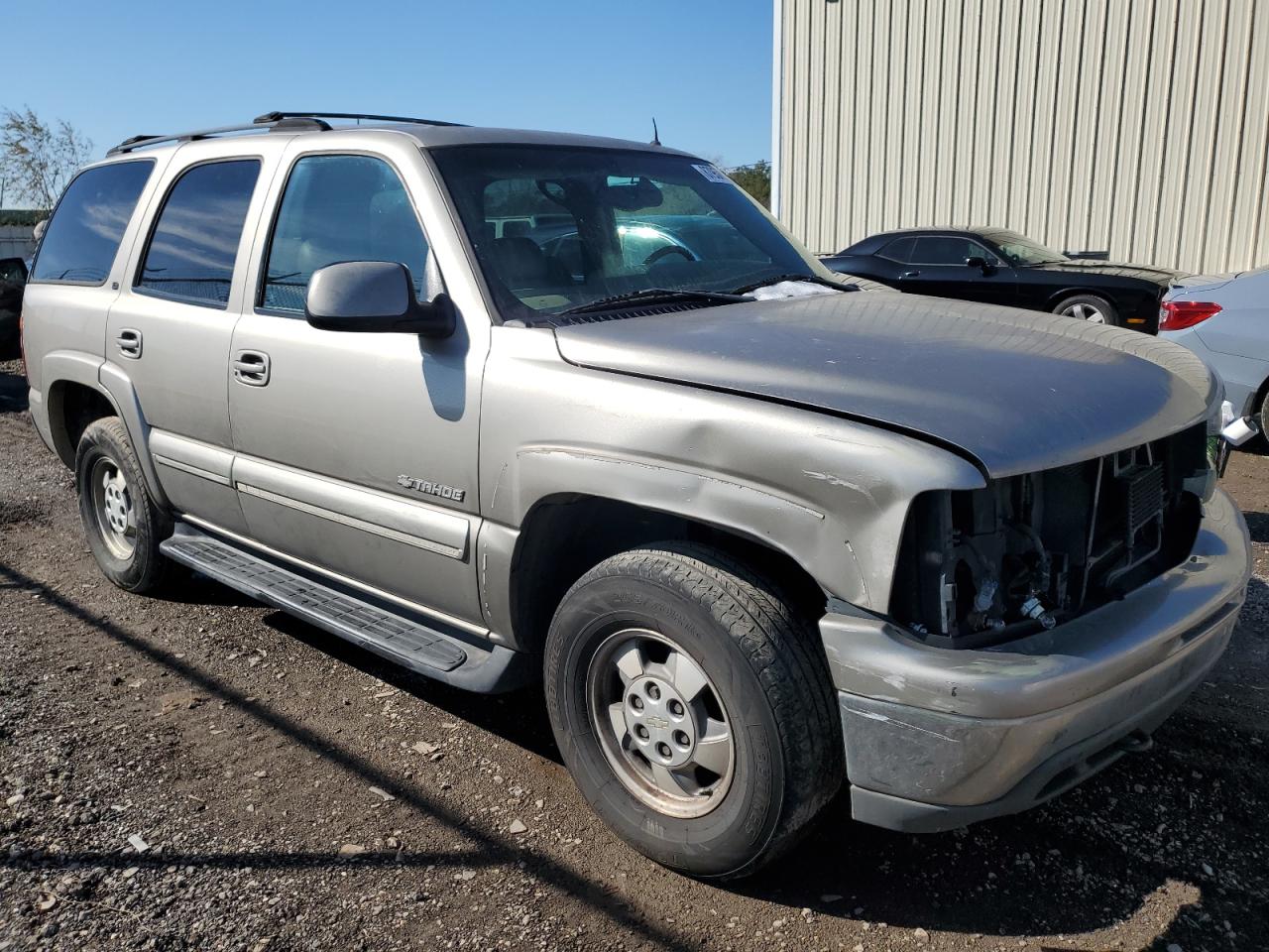 2002 Chevrolet Tahoe VIN 1GNEC13Z72R201512 Copart auction photo, front end / side damage thumbnail 4