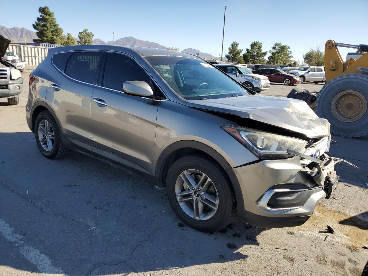 2018 Hyundai Santa Fe VIN 5XYZT3LB9JG565968 Copart auction photo, front end damage thumbnail 4