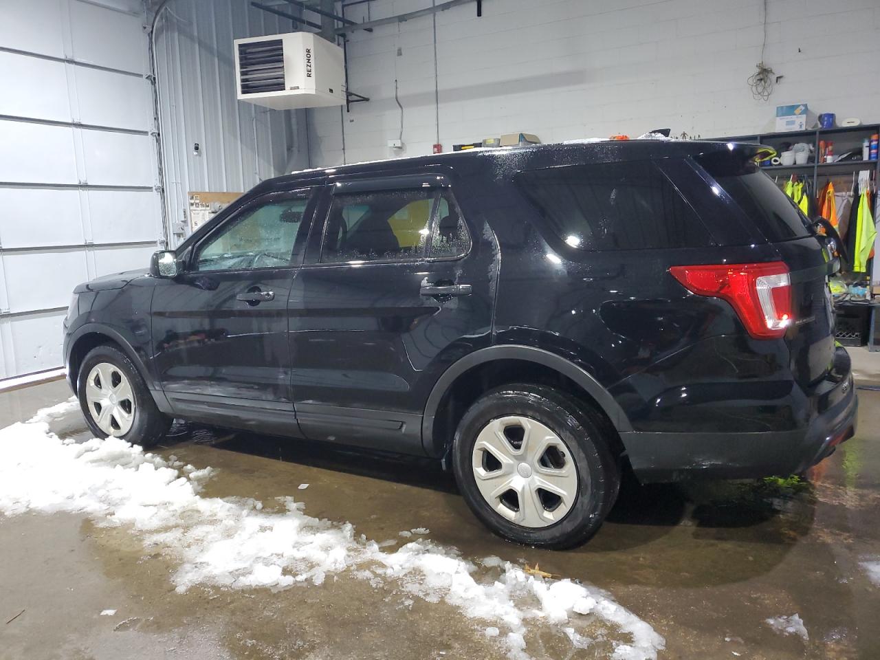 2016 Ford Explorer VIN 1FM5K8AR4GGA86812 Copart auction photo, side / front end damage thumbnail 2
