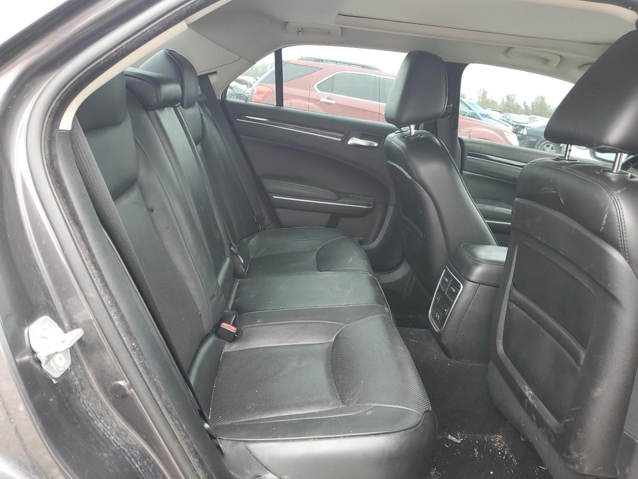 2019 Chrysler 300 VIN 2C3CCAKG9KH560364 Copart auction photo, front end / rear end damage thumbnail 10