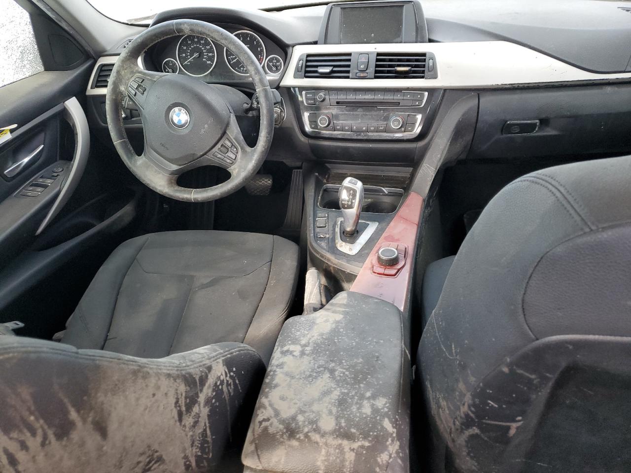 2017 BMW 3er VIN WBA8E1G33HNU18736 Copart auction photo, front end / minor dent/scratches damage thumbnail 8