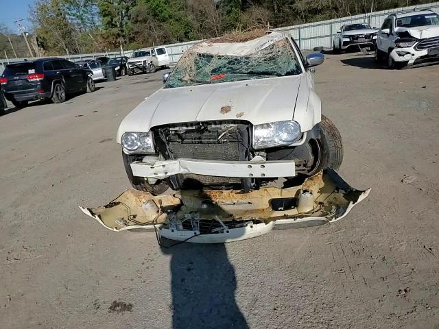 2007 Chrysler 300 VIN 2C3KA63HX7H780027 Copart auction photo, all over / minor dent/scratches damage thumbnail 11