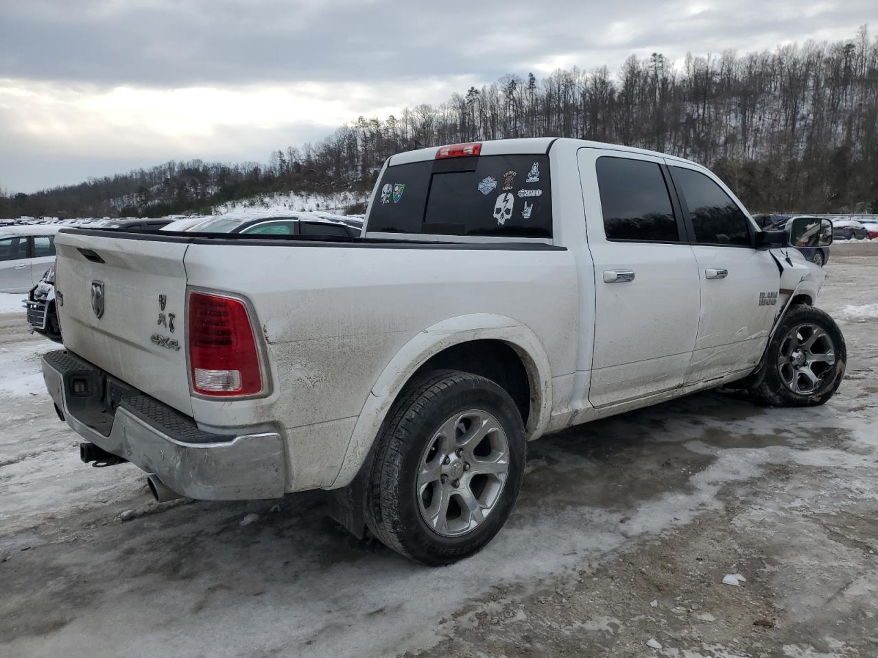 2015 RAM 1500 VIN 1C6RR7NM0FS732943 Copart auction photo, front end / side damage thumbnail 3