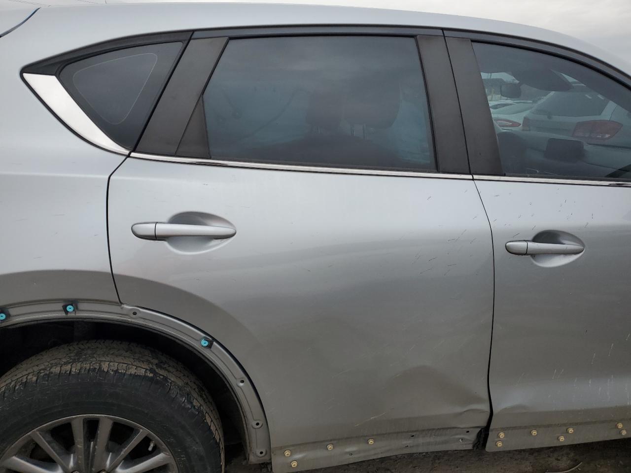 2018 Mazda CX-5 VIN JM3KFABM6J1411192 Copart auction photo, front end / side damage thumbnail 10