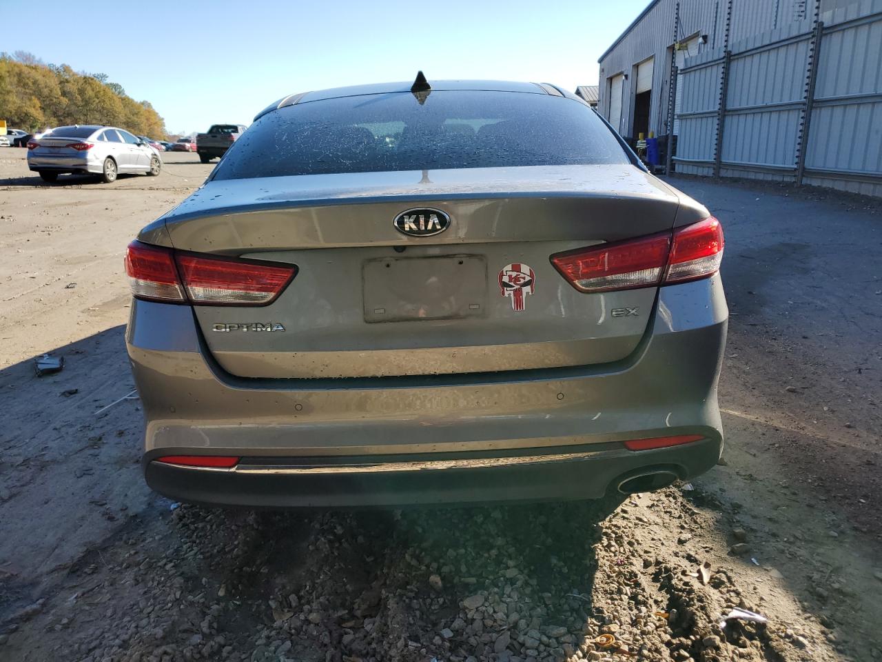 2016 KIA Optima VIN 5XXGU4L30GG046419 Copart auction photo, front end / side damage thumbnail 6