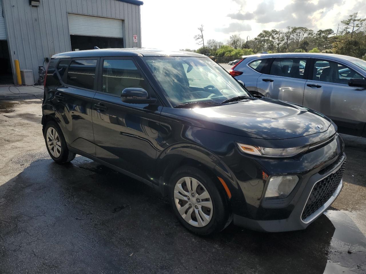 2020 KIA Soul VIN KNDJ23AU6L7032514 Copart auction photo, rear end / minor dent/scratches damage thumbnail 4
