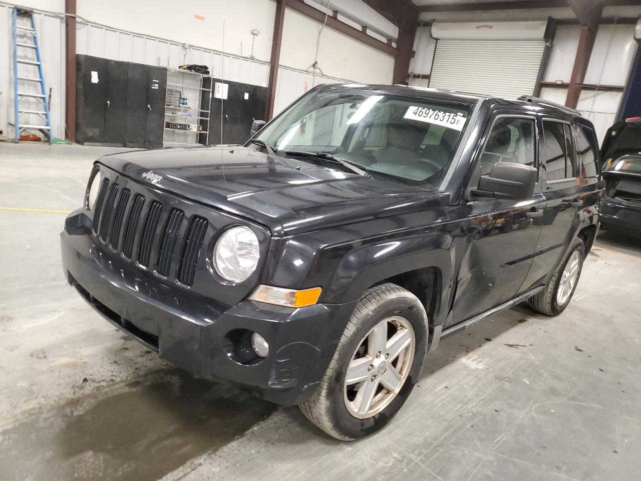 2010 Jeep Liberty (Patriot) VIN 1J4NT1GB6AD624979