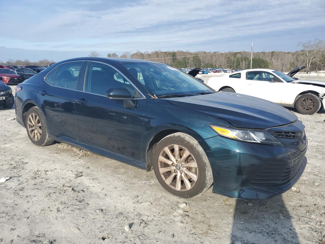 2019 Toyota Camry VIN 4T1B11HK4KU764166 Copart auction photo, minor dent/scratches / mechanical damage thumbnail 4