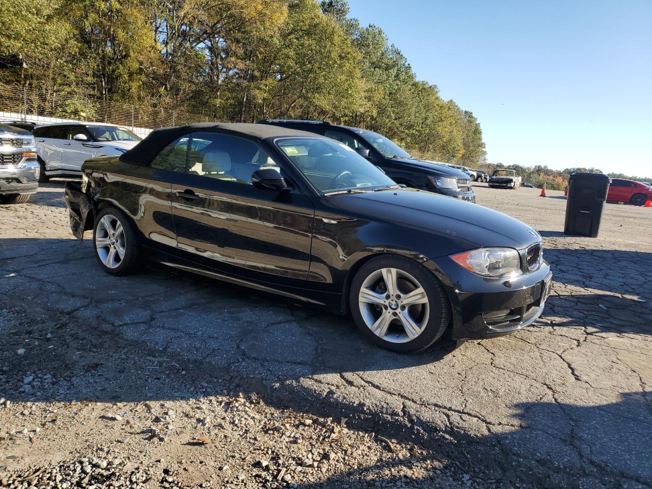 2011 BMW 1er VIN WBAUN1C50BVH83486 Copart auction photo, all over damage thumbnail 4
