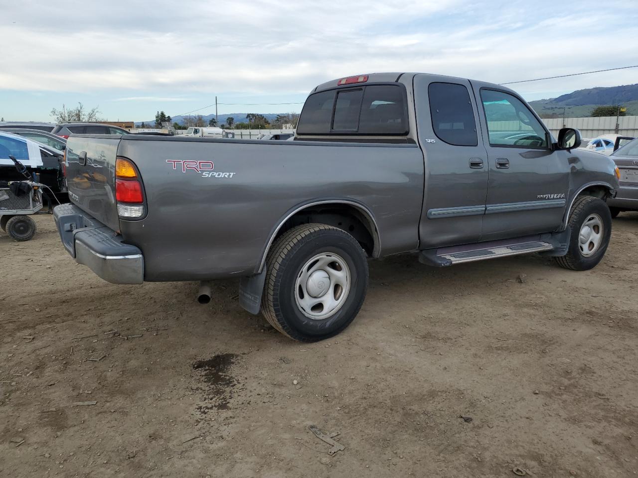 2003 Toyota Tundra VIN 5TBRN341X3S403846 Copart auction photo, front end / side damage thumbnail 3