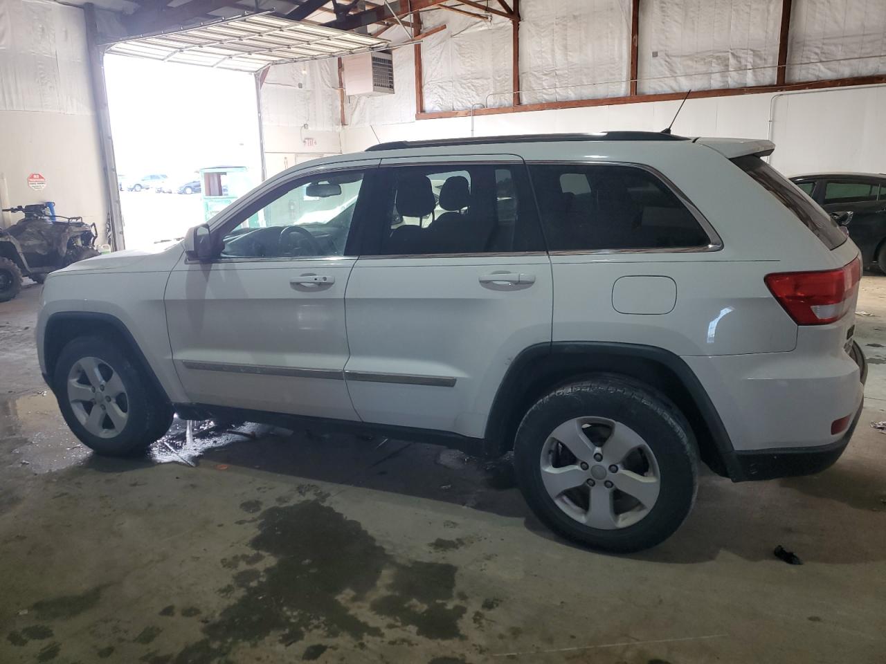 2013 Jeep Grand Cherokee VIN 1C4RJFAG7DC581388 Copart auction photo, front end damage thumbnail 2