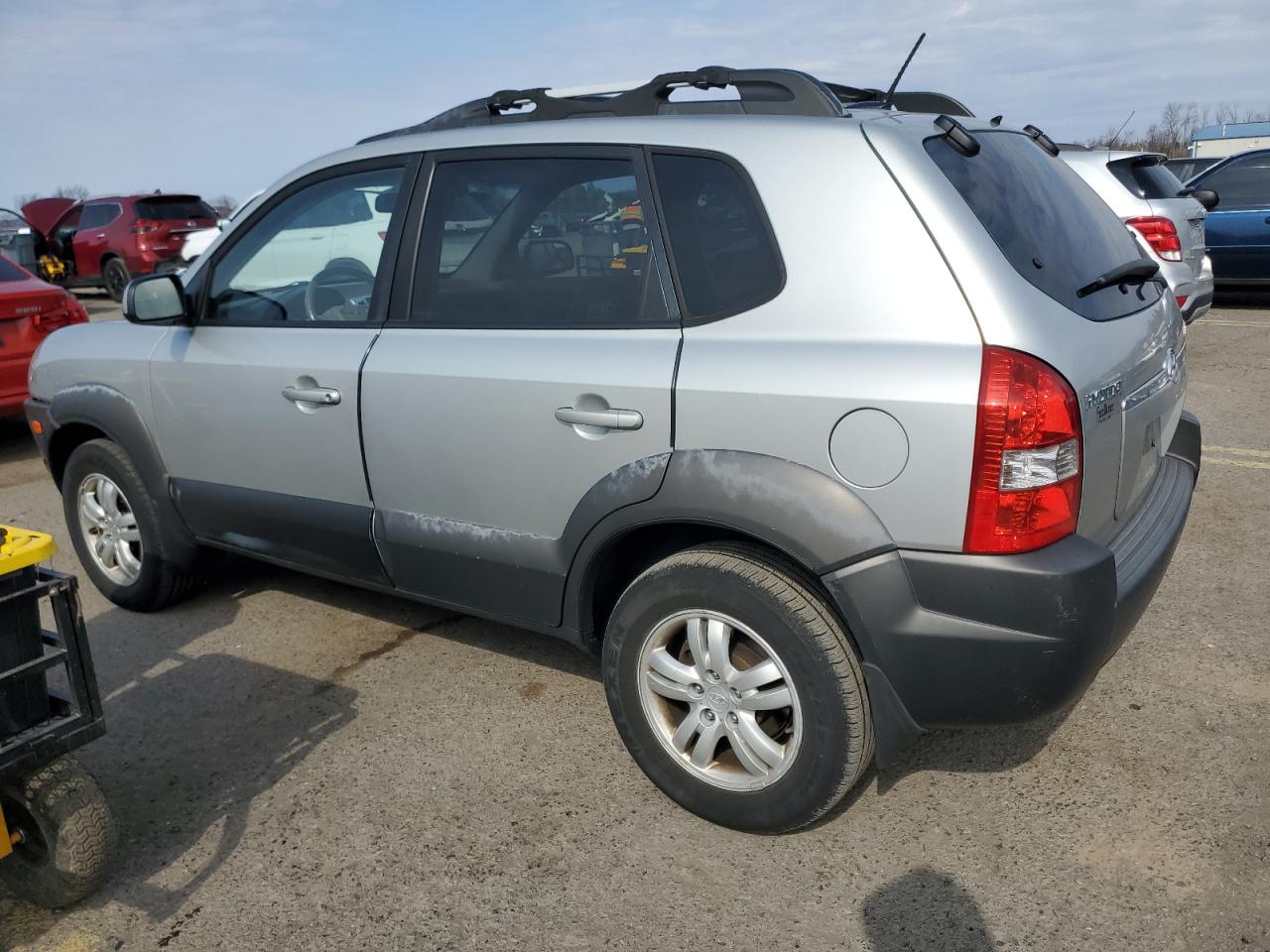 2008 Hyundai Tucson VIN KM8JN72D38U902236 Copart auction photo, front end damage thumbnail 2