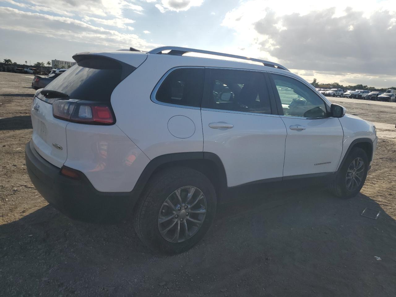 2019 Jeep Grand Cherokee VIN 1C4PJMLB2KD469005 Copart auction photo, front end damage thumbnail 3