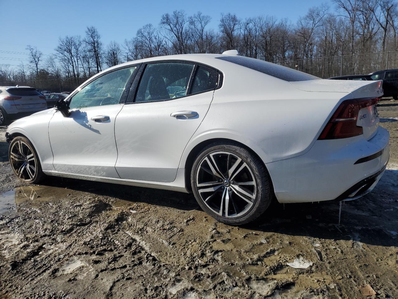 2019 Volvo S60 VIN 7JRA22TM0KG016011 Copart auction photo, front end damage thumbnail 2