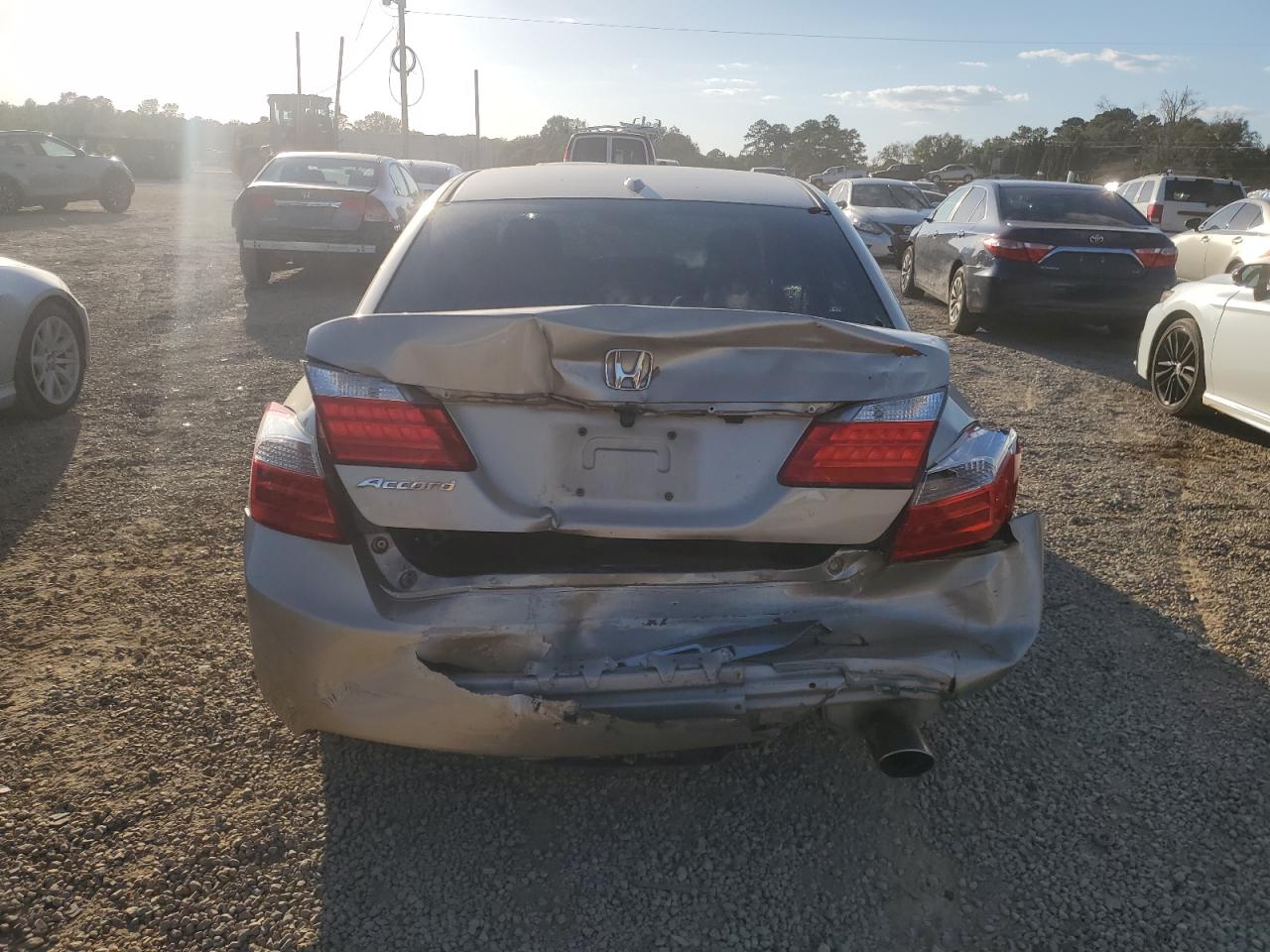 2013 Honda Accord VIN 1HGCR2F86DA158386 Copart auction photo, rear end / minor dent/scratches damage thumbnail 6