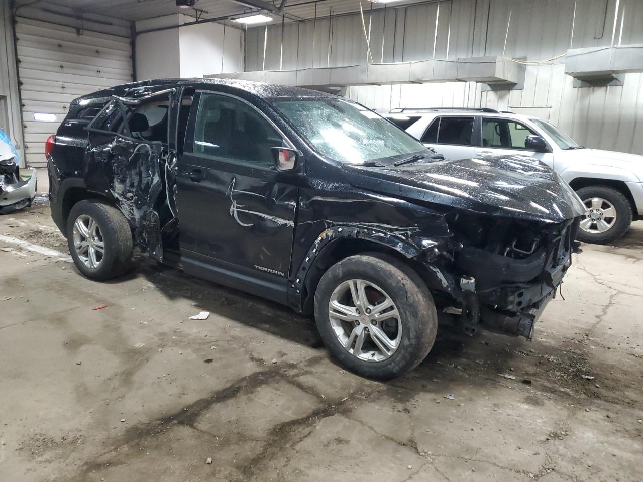 2018 GMC Terrain VIN 3GKALMEV1JL335459 Copart auction photo, all over damage thumbnail 4