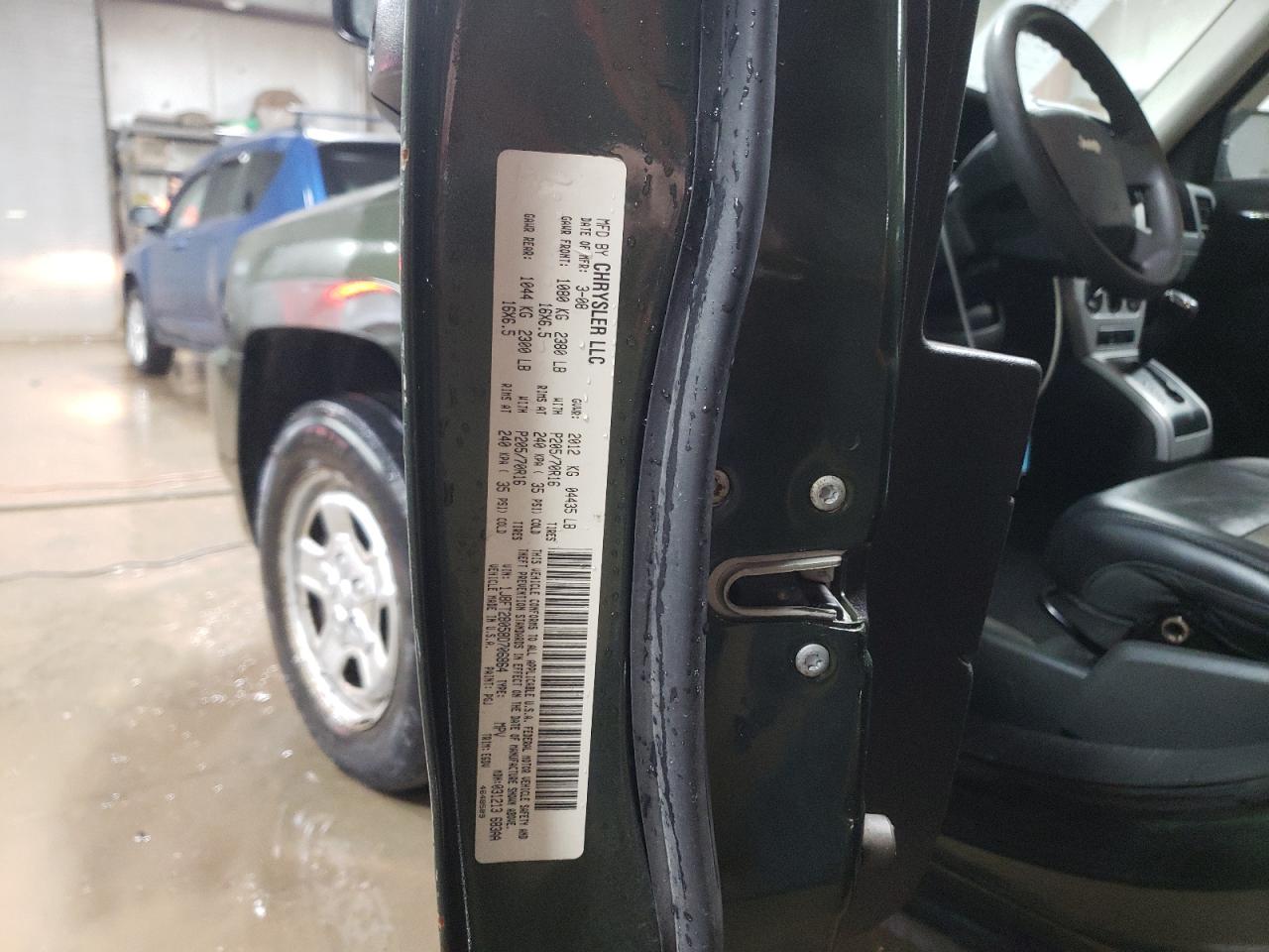 2008 Jeep Liberty (Patriot) VIN 1J8FT28058D706864 Copart auction photo, side damage thumbnail 12