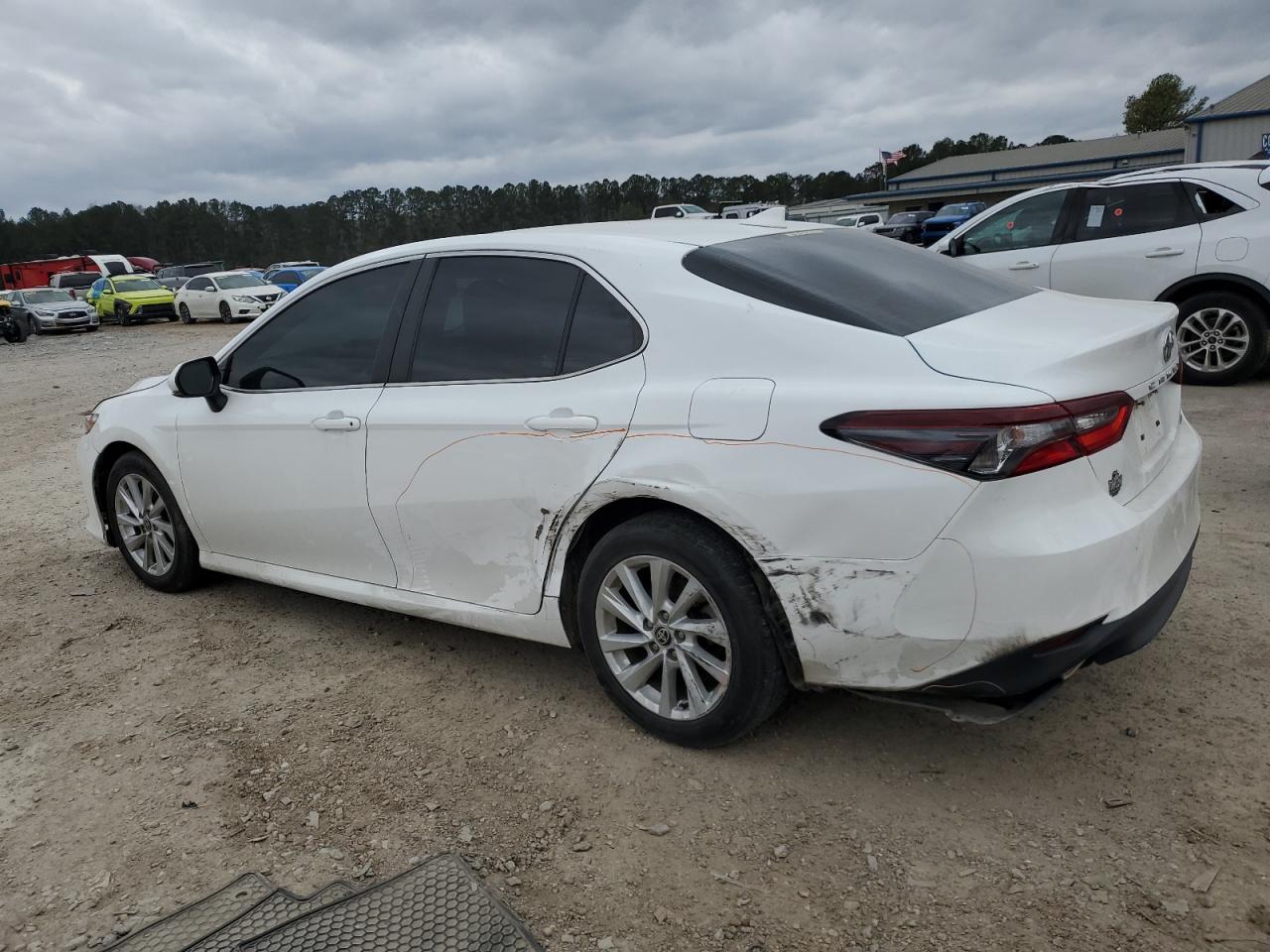 2022 Toyota Camry VIN 4T1R11AKXNU672136 Copart auction photo, front end / side damage thumbnail 2