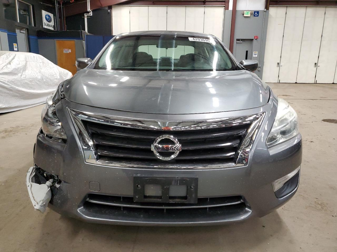 2015 Nissan Altima VIN 1N4AL3AP8FC482318 Copart auction photo, front end / minor dent/scratches damage thumbnail 5